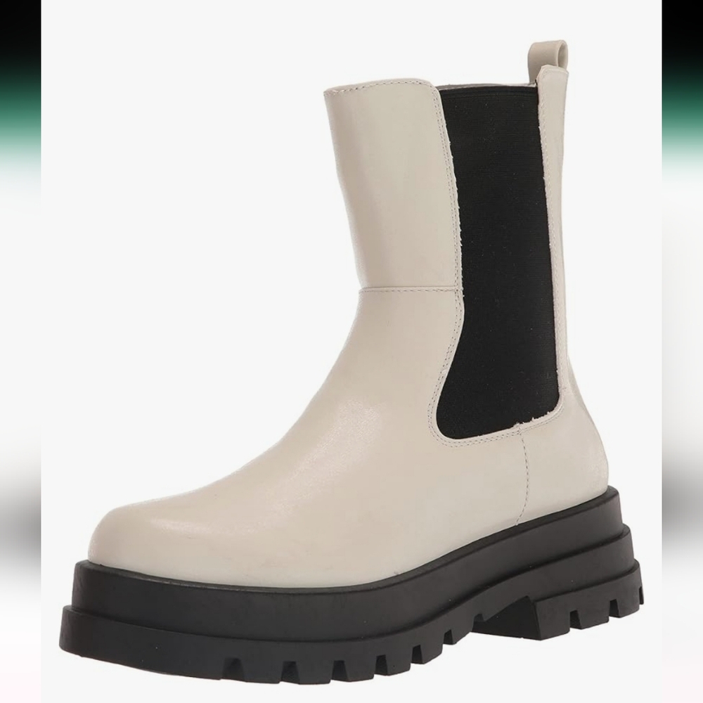 Dirty Laundry Women's Vines Smooth Chelsea lug sole Booties size‎ 9.5 brand new
